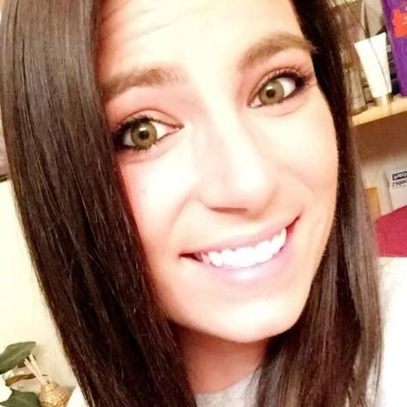 Meet your Posher, Ellie - Picture 1 of 1